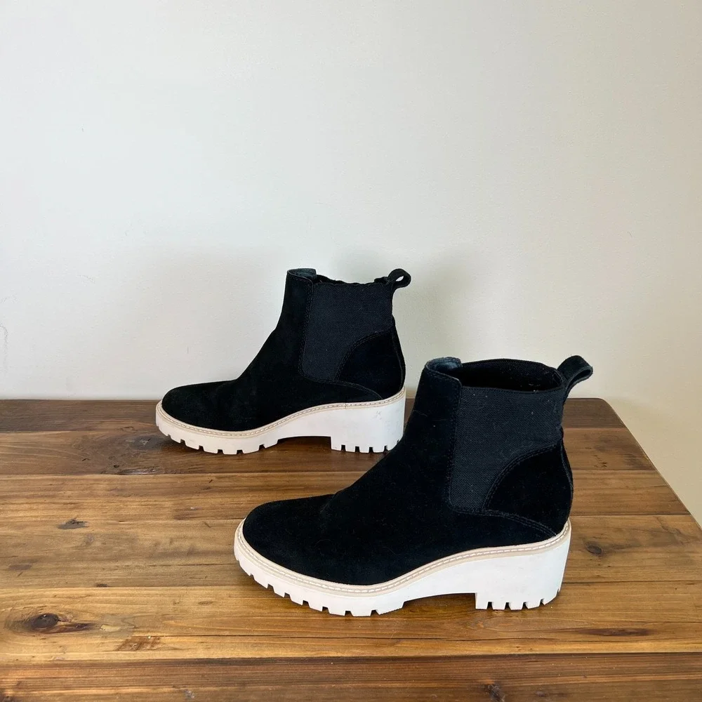 Dolce Vita‎ Haddie Black Suede Leather Chelsea Boots Size 8.5 Chunky Lug Sole